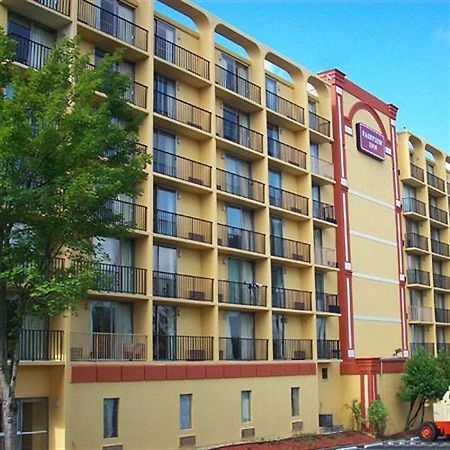 Knights Inn Six Flags Lodge West Екстер'єр фото