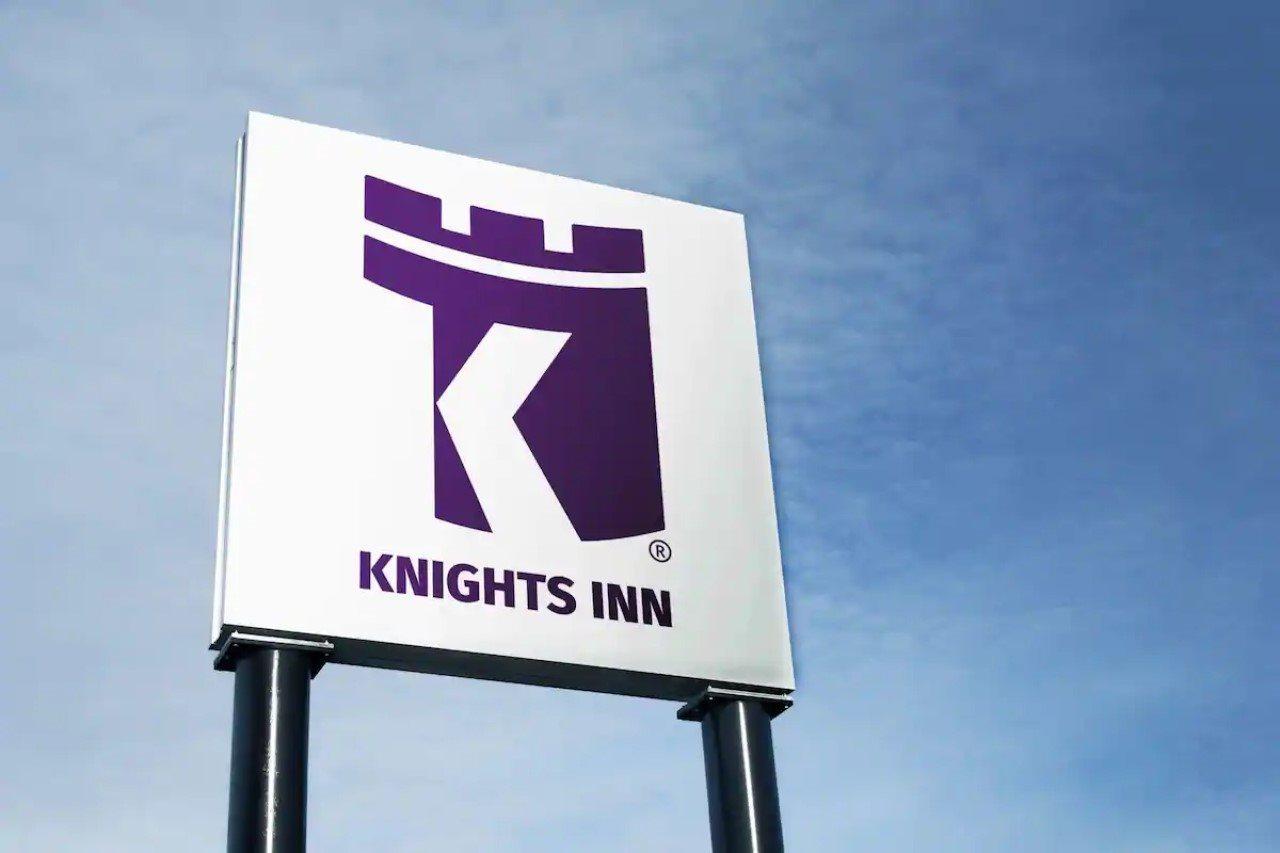 Knights Inn Six Flags Lodge West Екстер'єр фото