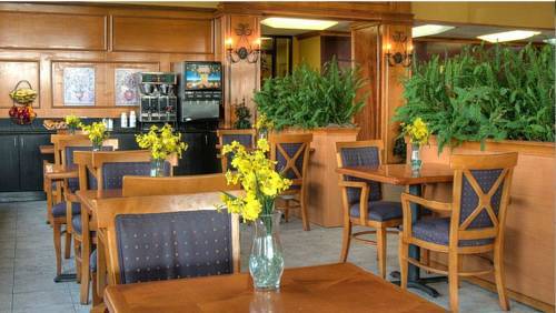 Knights Inn Six Flags Lodge West Екстер'єр фото
